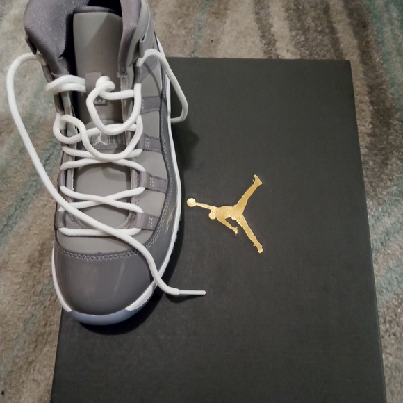 New - Picture 2 of 4